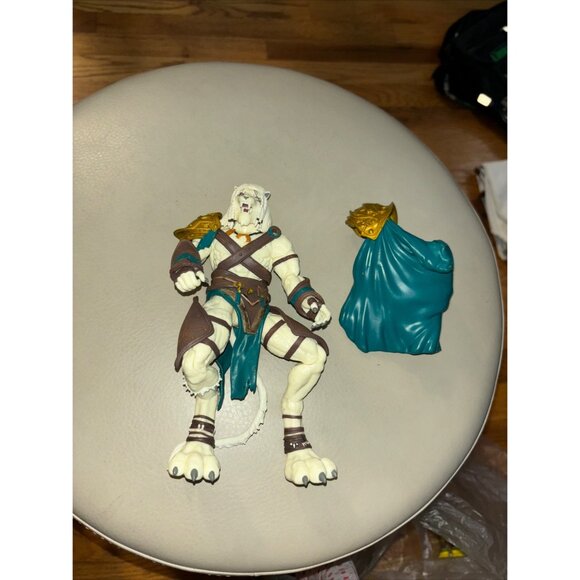 Funko Magic:The Gathering Legacy Action Figures Ajani Goldmane 7” Vinyl No Staff - Picture 1 of 7